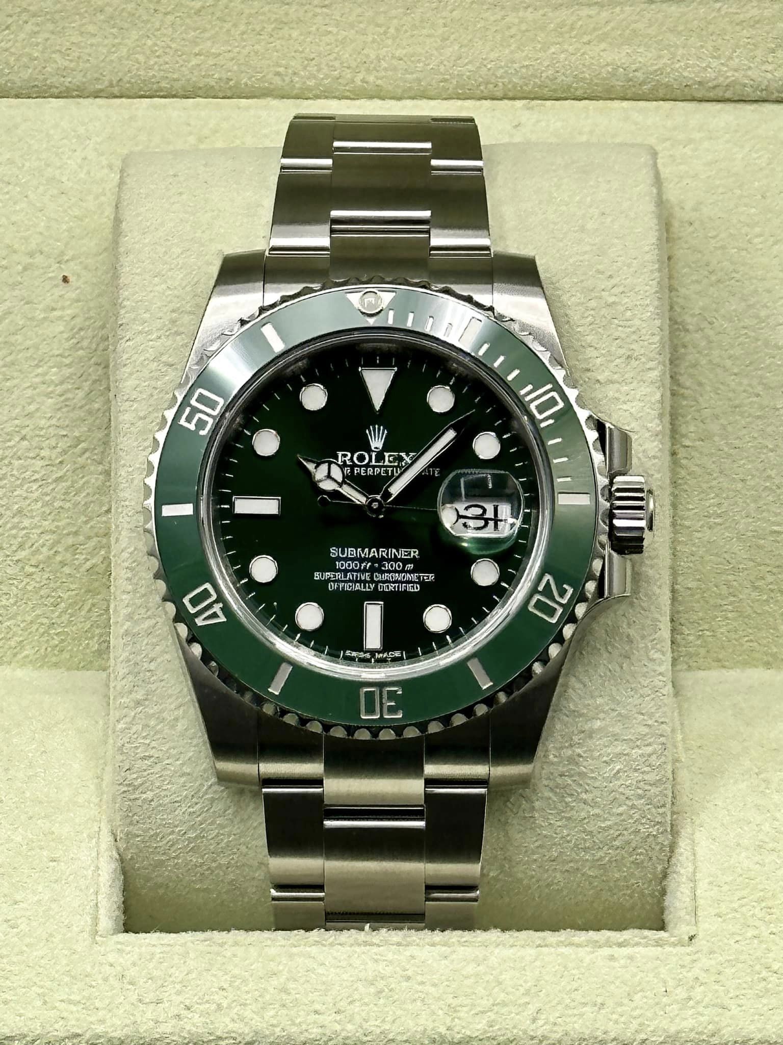 Pre owned Rolex Submariner 8220 for sale