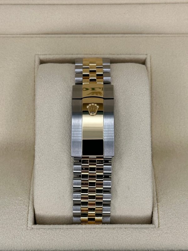 2023 Rolex Datejust 36mm 126233 Mother of Pearl Diamond Dial (Unworn) for sale