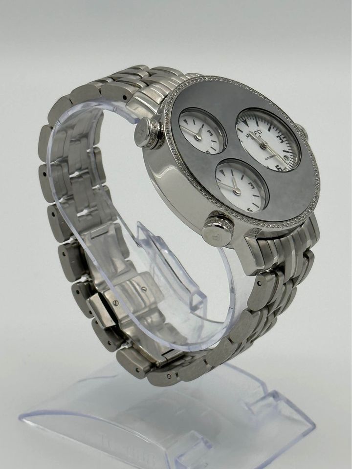 Pippo Perez Pippo Perez 0351 dial and case detail