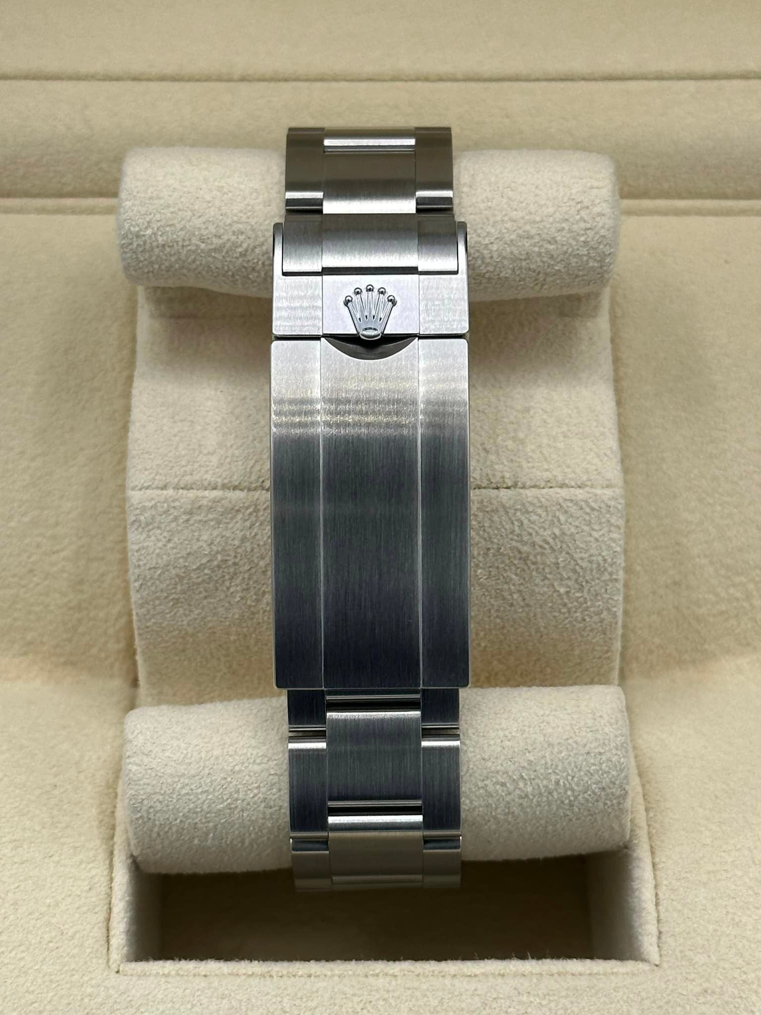 Rolex Submariner 126610LN dial and case detail