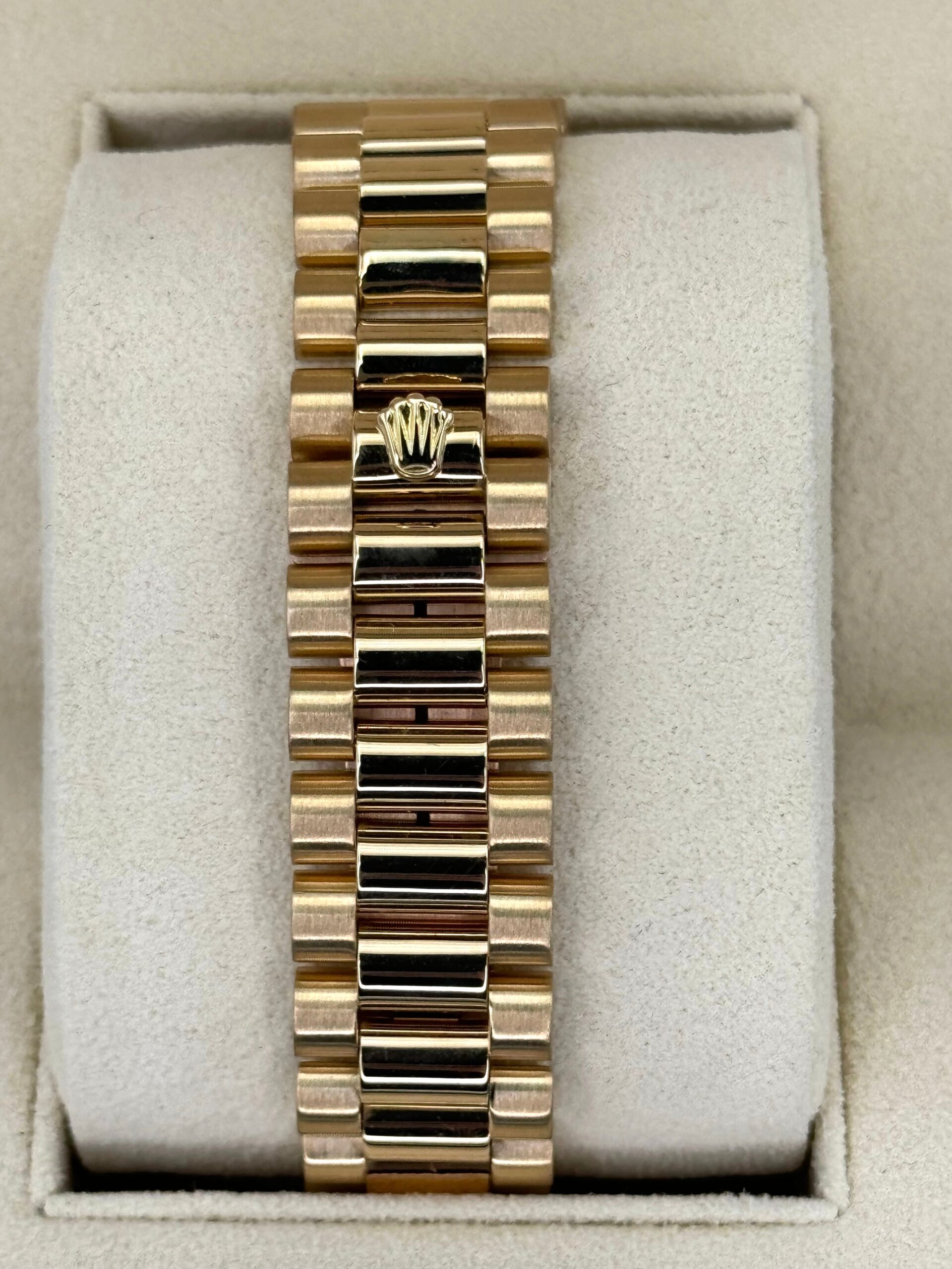 Rolex Day-Date 18038 dial and case detail