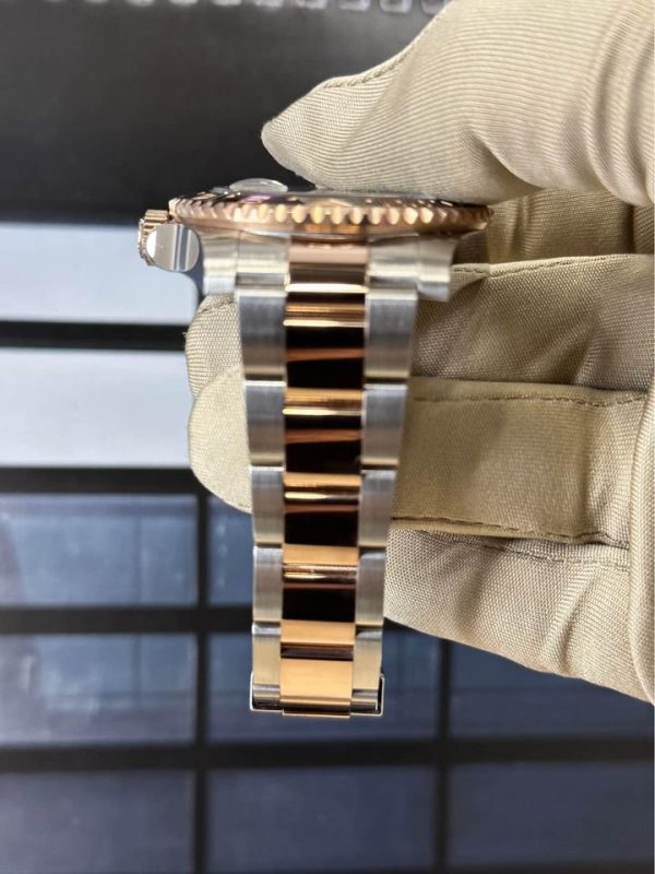 2020 Rolex GMT-Master II “Rootbeer” 40mm 126711CHNR Two-Tone (Unworn) for sale