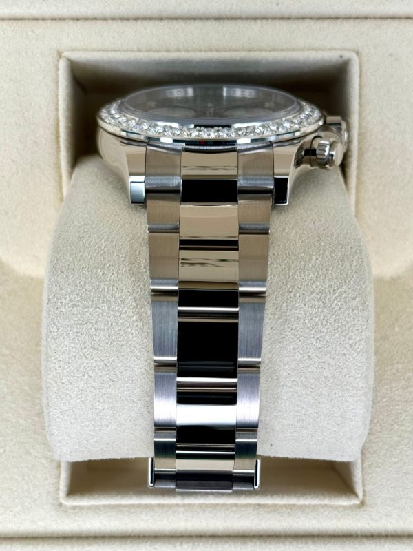 2024 Rolex Daytona 40mm 126579RBR Mother of Pearl Diamond Dial (Unworn) for sale