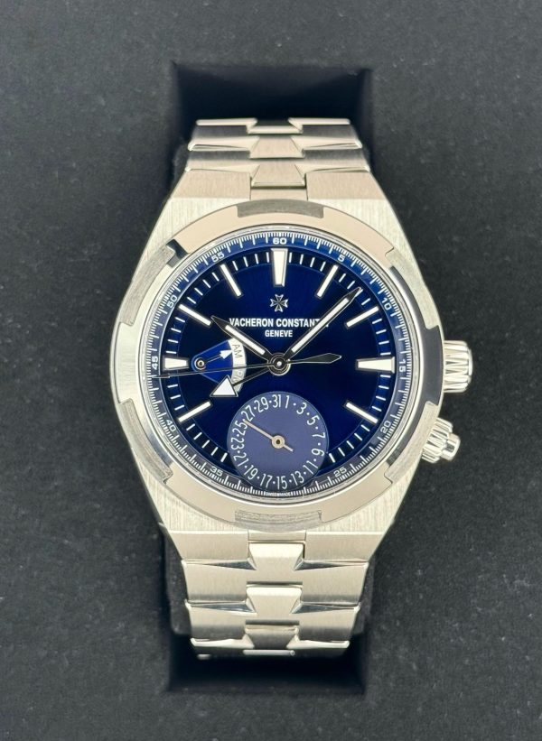 2023 Vacheron Constantin Overseas Dual Time 41mm 7900V Blue Dial for sale