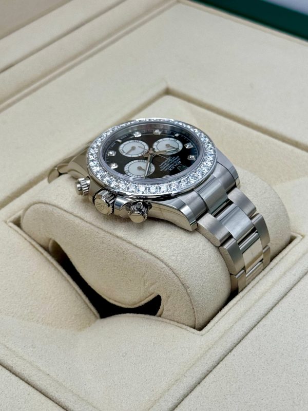 2024 Rolex Daytona 40mm 126579RBR Mother of Pearl Diamond Dial (Unworn) for sale