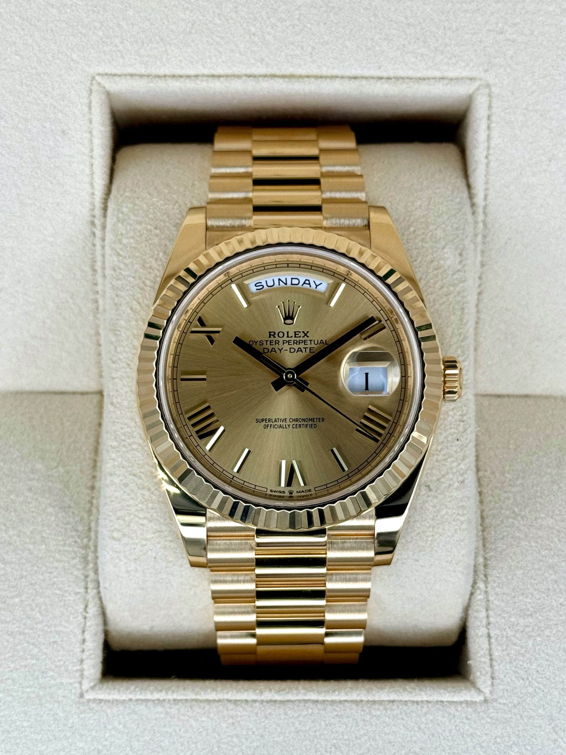Pre owned Rolex Day-Date 40 228238 for sale