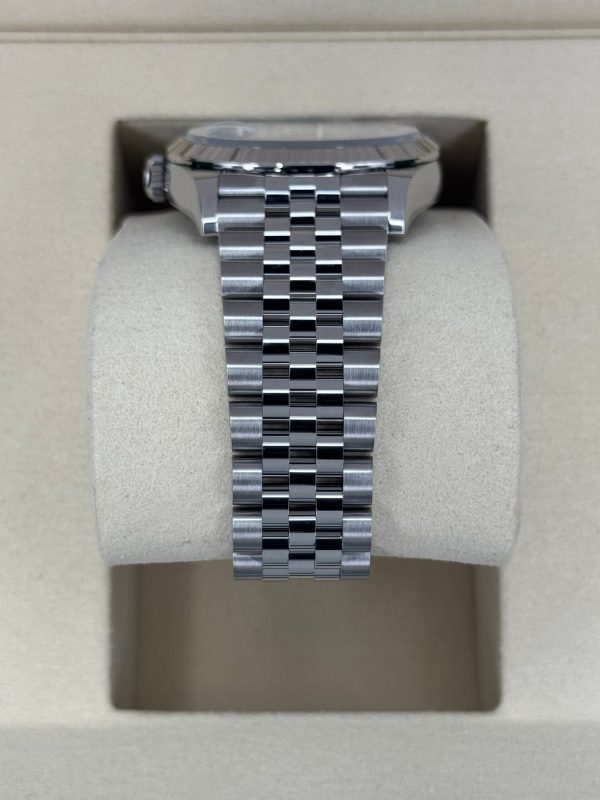 2025 Rolex Datejust 36mm 126234 Stainless Steel Jubilee Blue Dial (Unworn) for sale