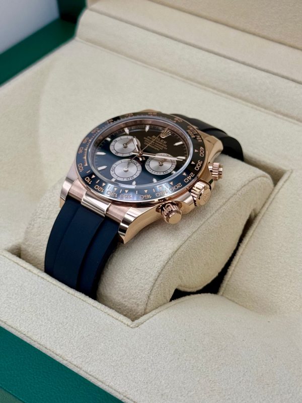 2024 Rolex Daytona 40mm 126515LN Rose Gold Oysterflex Black Dial Dial (Unworn) for sale