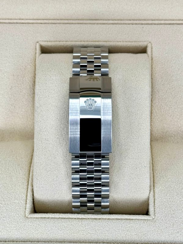2025 Rolex Datejust 36mm 126234 Stainless Steel Jubilee Purple Dial (Unworn) for sale