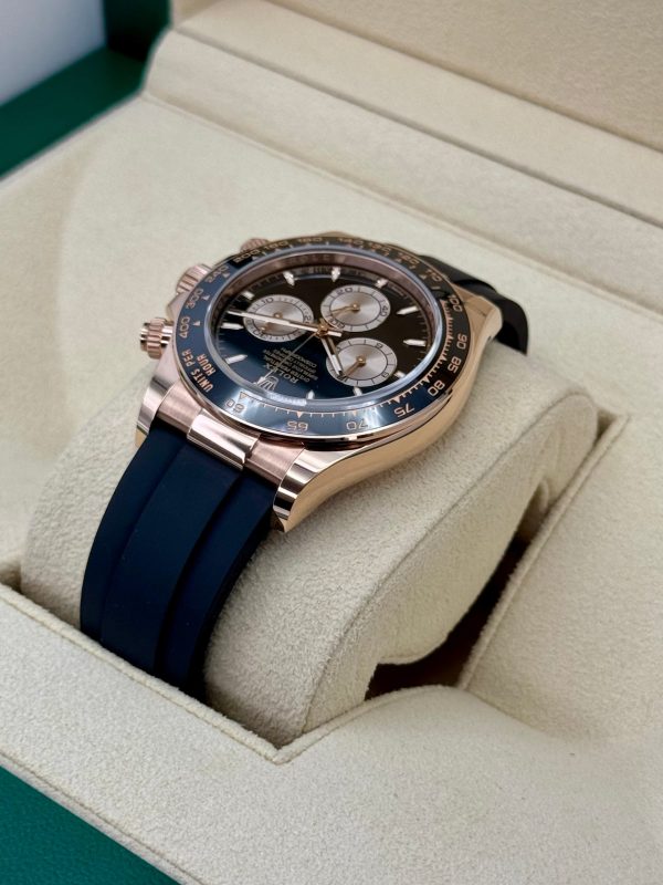 2024 Rolex Daytona 40mm 126515LN Rose Gold Oysterflex Black Dial Dial (Unworn) for sale