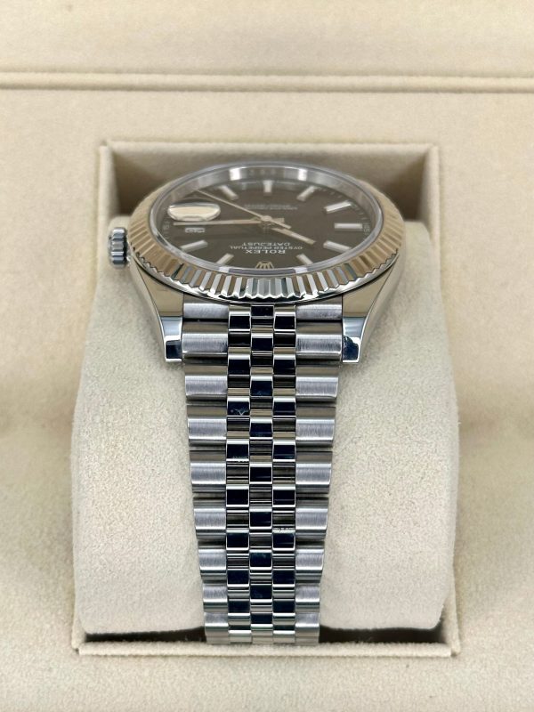 2021 Rolex Datejust 41mm 126334 Stainless Steel Jubilee Black Stick Dial for sale