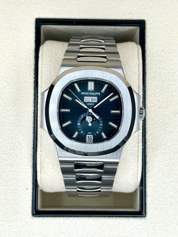 2022 Patek Philippe 40.5mm 5726/1A-014 Nautilus Moonphase Blue Dial (Unworn) for sale