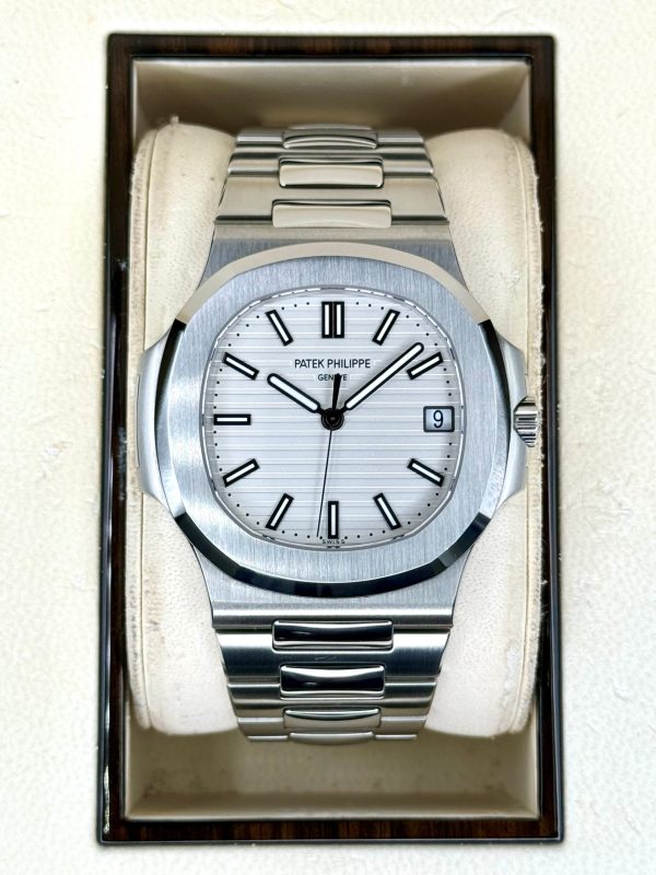 2015 Patek Philippe Nautilus 40mm 5711/1A Stainless Steel White Dial for sale