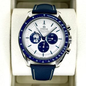 2024 Omega Speedmaster Silver Snoopy Award 310.32.42.50.02.001 (Unworn) (No. 6 of 6) for sale