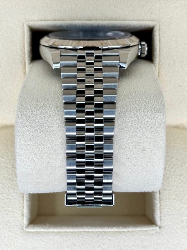 2024 Rolex Datejust 41mm 126334 Jubilee Blue Roman Numeral Dial (Unworn) for sale