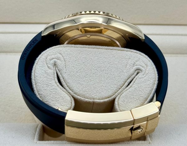2024 Rolex Yacht-Master 42mm 226658 Gold Oysterflex Black Dial for sale