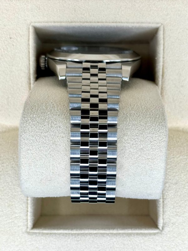 Rolex 2023 Datejust 41mm 126300 Stainless Steel Jubilee Rhodium Dial for sale