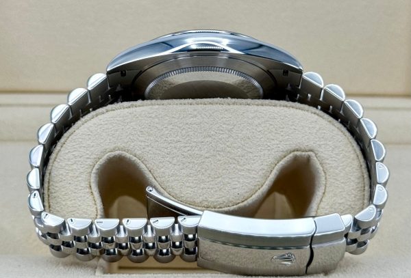 2022 Rolex Datejust 41mm 126300 Stainless Steel Jubilee Blue Motif Dial for sale