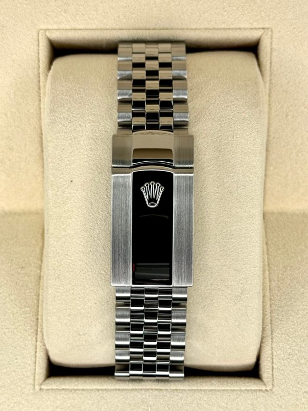 Rolex Datejust 41mm 126334 Stainless Steel Jubilee Blue Dial for sale