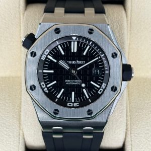 Audemars Piguet Royal Oak Offshore Scuba 15710ST Black Waffle Dial for sale