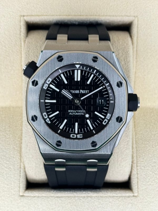 Audemars Piguet Royal Oak Offshore Scuba 15710ST Black Waffle Dial for sale