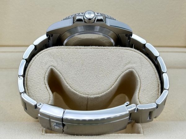 2019 Rolex Submariner “Hulk” 40mm 116610LV Green Dial (No. 6 of 6) for sale