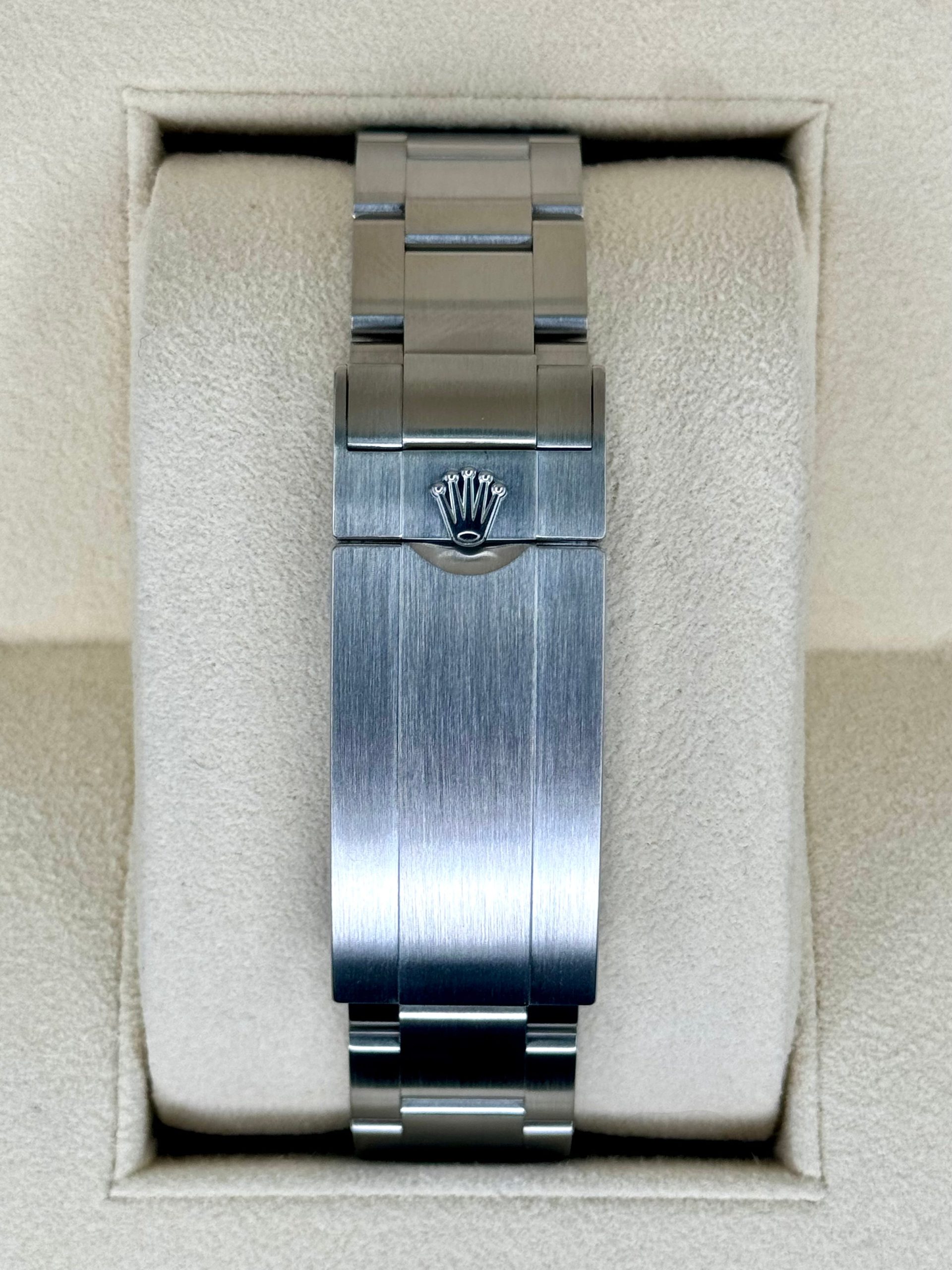 Rolex Submariner 126610LN dial and case detail