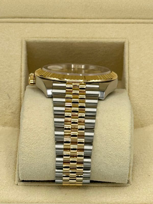 2021 Rolex Datejust 41mm 126333 Two-Tone Jubilee Champagne Stick Dial for sale