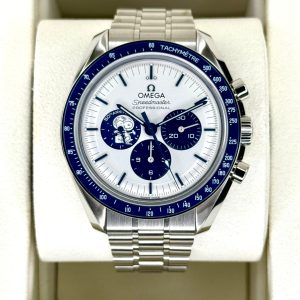 2024 Omega Speedmaster Silver Snoopy Award 310.32.42.50.02.001 (Unworn) (No. 2 of 6) for sale