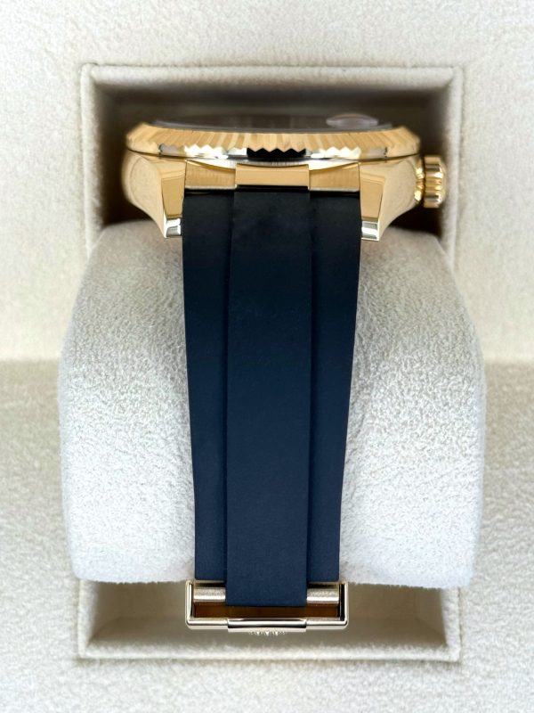 2024 Rolex Sky-Dweller 42mm 336238 Yellow Gold Oysterflex Champagne Dial for sale