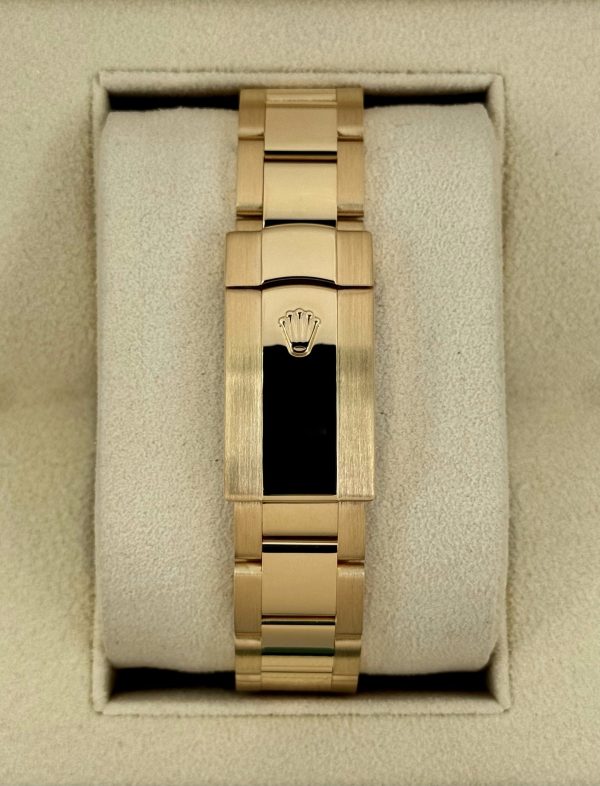 2019 Rolex Sky-Dweller 42mm 326938 Yellow Gold Oyster Champagne Dial for sale