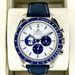 2024 Omegas Speedmaster Silver Snoopy Award 310.32.42.50.02.001 (Unworn) for sale