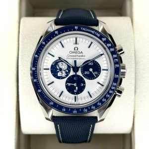 2024 Omega Speedmaster Silver Snoopy Award 310.32.42.50.02.001 (Unworn) (No. 4 of 6) for sale