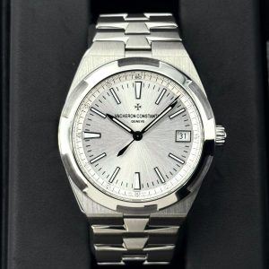 2018 Vacheron Constantin Overseas 41mm 4500V Stainless Silver Dial for sale