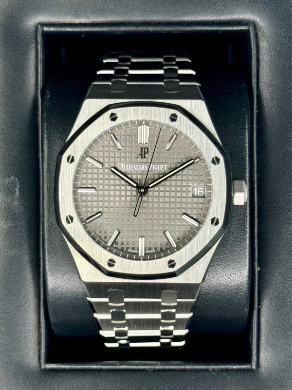 2020 Audemars Piguet Royal Oak 41mm 15500ST Grey Dial for sale
