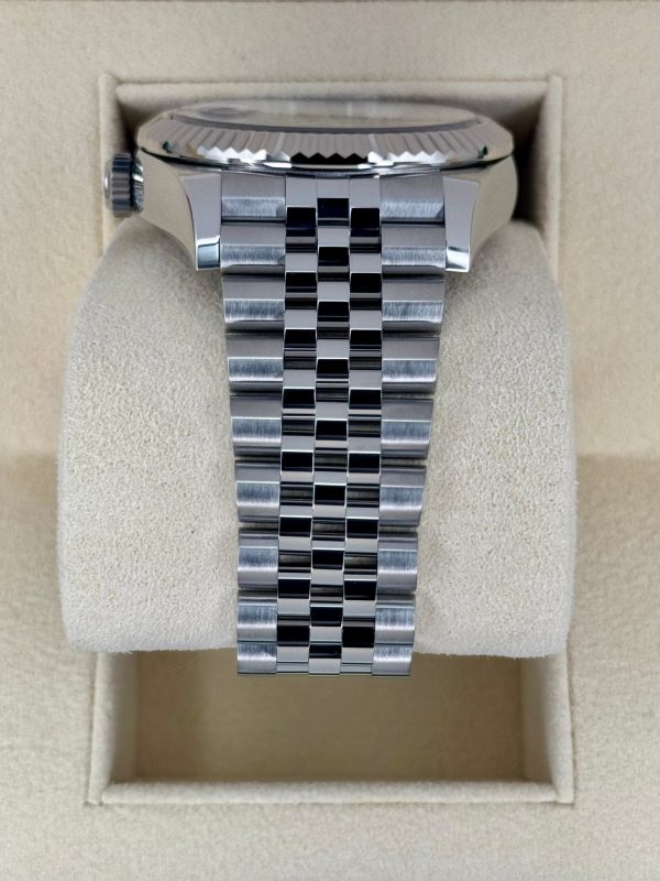 2022 Sky-Dweller 42mm 326934 Stainless Steel Jubilee Blue Dial for sale