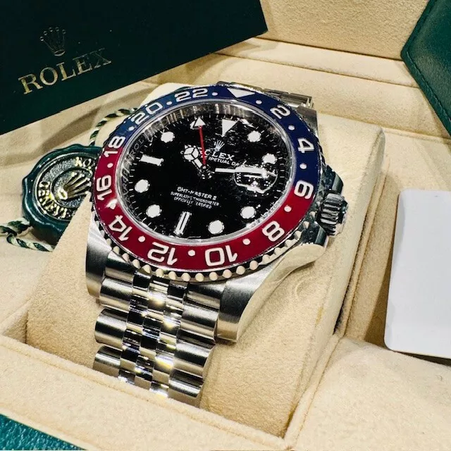 Rolex GMT-Master II 126710BLRO dial and case detail